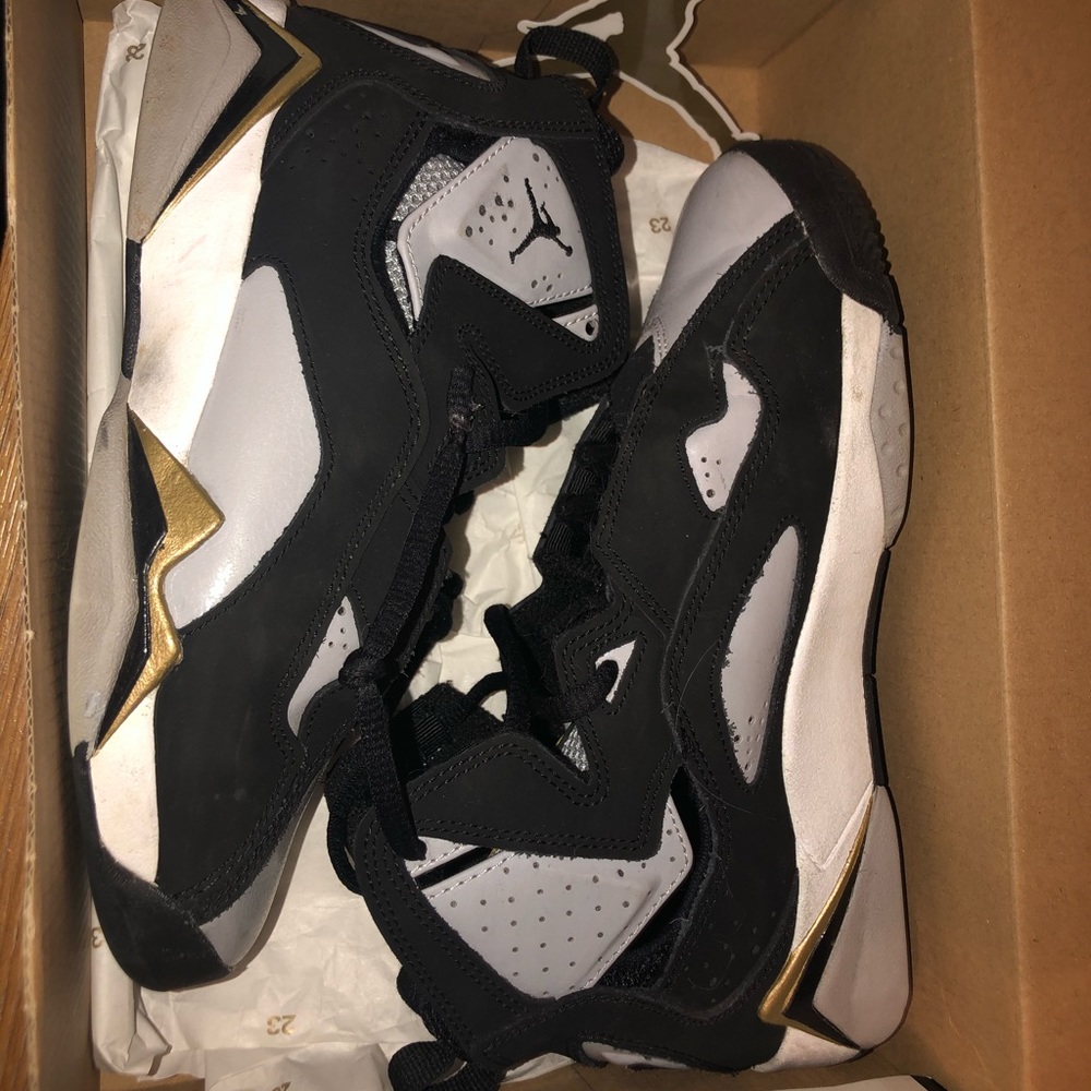 Jordan True Flight BG Black Black Wolf Grey